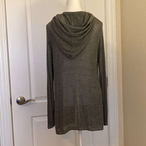 Cyrus Women's Sheer Silver Gray Open Cardigan Size M EUC - Picture 2 of 9